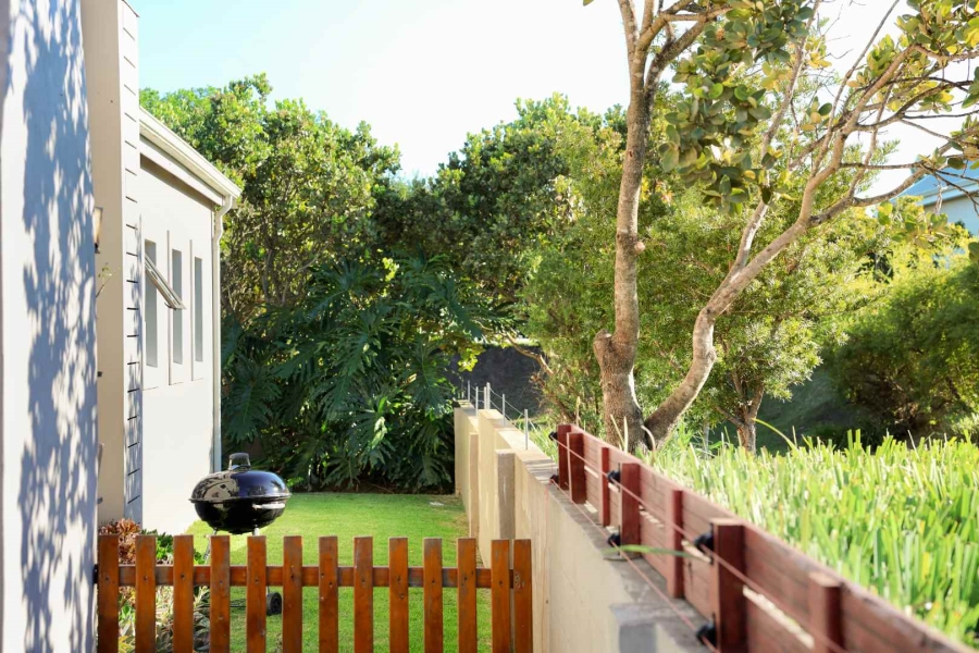 3 Bedroom Property for Sale in Kraaibosch Western Cape